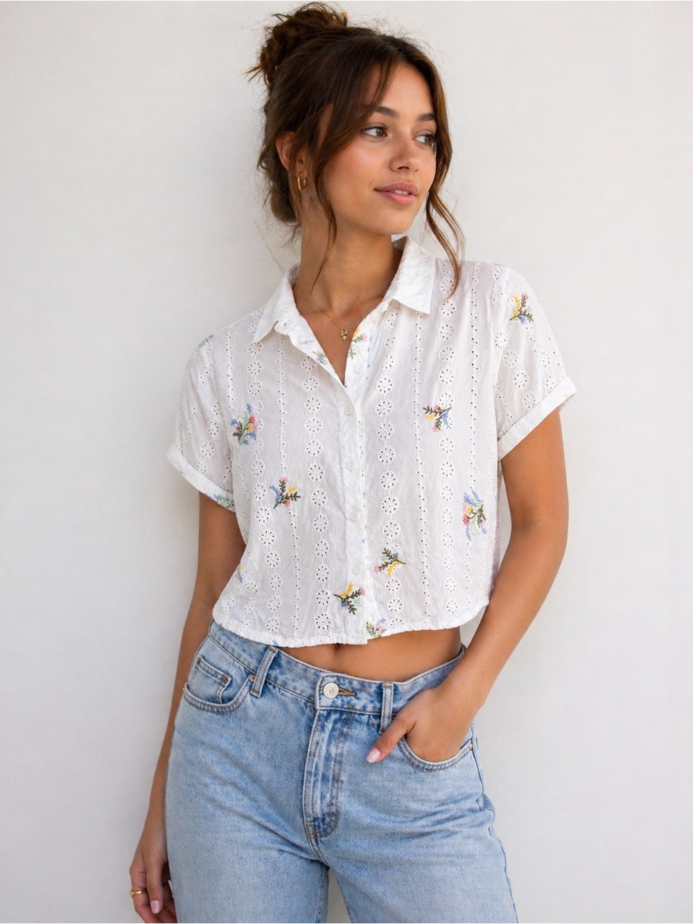 Eyelet Blouse Womens Small White Floral Embroidered cropped cottagecore